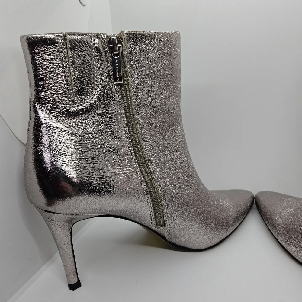 Steven New York Laili metallic ankle boots silver lavender 9M